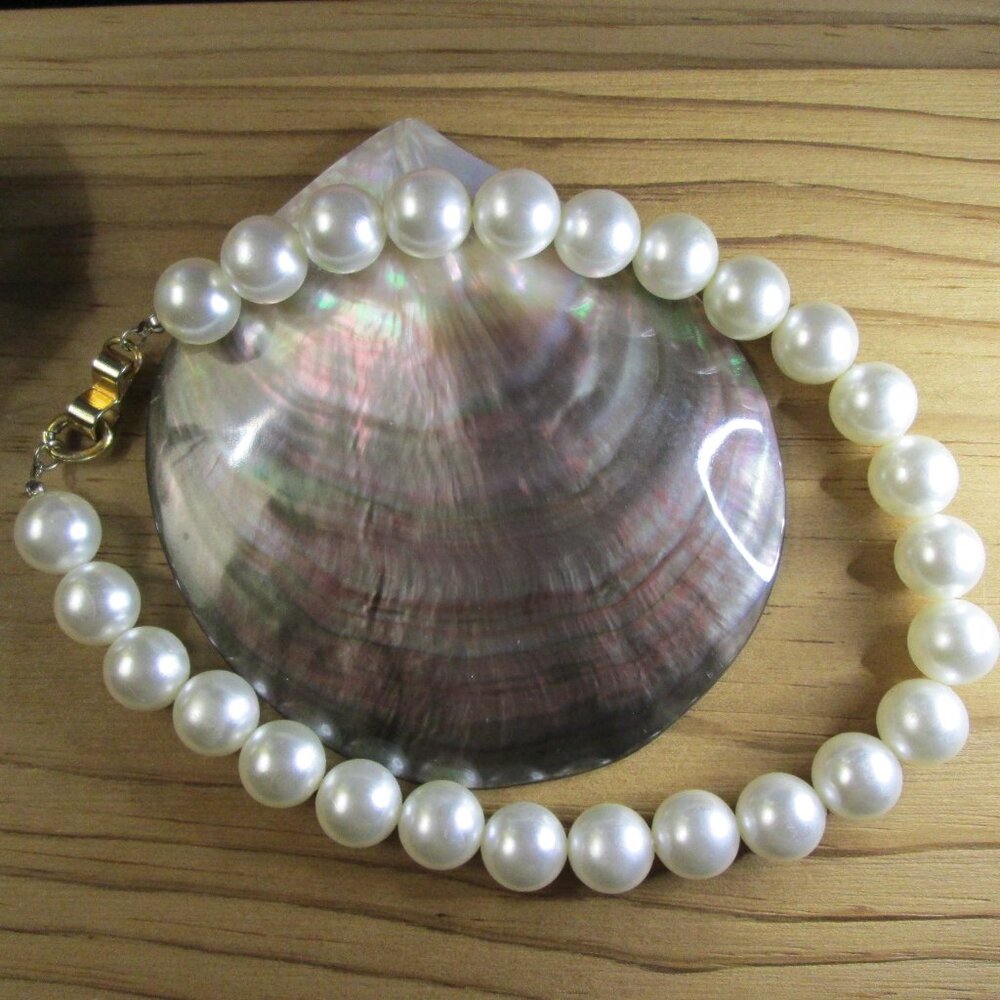Vintage 1970s Faux Pearl Collar Necklace